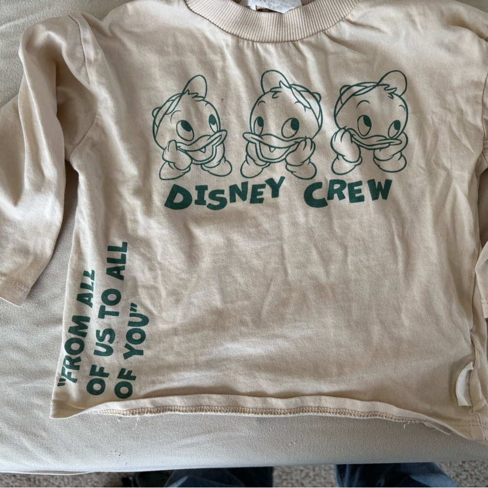 H&M Disney duck shirt